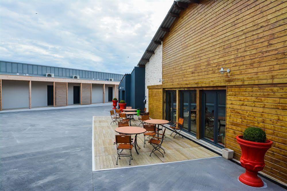 Cit'Hotel Le Relais Du Boisniard Chambretaud Exterior foto
